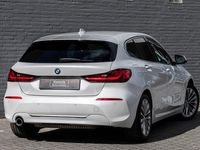 tweedehands BMW 118 1-SERIE i / Luxury Line / Trekhaak / Stoelverwarming / LED