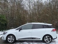 Occasion Renault Clio GrandTour LIMITED 90 PK (66 kW) 2017 Wit Stationwagen