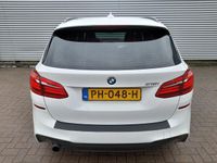 tweedehands BMW 218 2-SERIE Active Tourer Automaat i Centennial High Executive M Sport | Clima | Cruise | Navigatie LM Velgen | Zwarte hemel | Trekhaak | RIJKLAARPRIJS INCL 12 MAANDEN GARANTIE EN BEURT