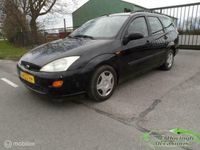 tweedehands Ford Focus Wagon I 1.6-16V Ghia