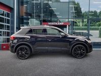 tweedehands VW T-Roc 1.5 TSI R-LINE BLACK-OPTIK PANO-DAK/CAMERA/ACC/IQ-