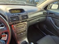 tweedehands Toyota Avensis Wagon 2.0 VVTi Linea Luna