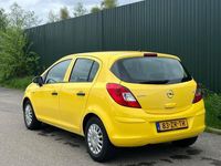 tweedehands Opel Corsa 1.2-16V Essentia 5 deurs airco