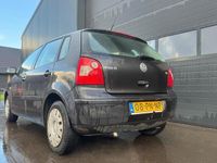 Occasion VW Polo 75 PK (55 kW) 2004 Zwart (metallic) Hatchback