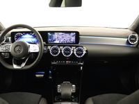 tweedehands Mercedes CLA200 Shooting Brake AMG Line Nightpakket Antidiefstalpakket GUARD 360° Plus Trekhaak Dodehoekassistent Smartphone-integratie