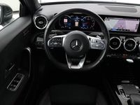tweedehands Mercedes A200 AMG | Trekhaak | Stoelverwarming | Widescreen | Fu