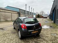 tweedehands Renault Clio 1.6-16V Dynamique Luxe Airco