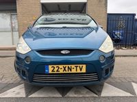 tweedehands Ford S-MAX 2.0-16V CLIMA PDC 6 PERS. 18 INCH RIJDT GOED. NAP