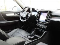 tweedehands Volvo XC40 T4 GEARTRONIC MOMENTUM PRO | LEER | SCHUIFDAK | HA