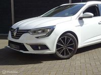 tweedehands Renault Mégane IV Estate 1.2 TCe 132 PK Bose 17" / R-Link full map navigatie / Half Leder / Headup displ.