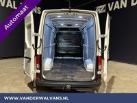 tweedehands VW Crafter 35 2.0 TDI 177pk Automaat L3H3 L2H2 Euro6 Airco | 2x Zijdeur | Camera | Navigatie Cruisecontrol, Trekhaak 3000kg, Chauffeursstoel, Parkeersensoren v+a, 270gr achterdeuren, Apple carplay + Android Auto