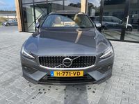 tweedehands Volvo V60 CC 2.0 T5 AWD Pro 1 EIG Pilot assist leder open dak L