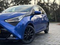 Occasion Toyota Aygo X-clusiv 72 PK (52 kW) 2018 Blauw (metallic) Hatchback