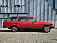 Occasion Mercedes E230 136 PK (100 kW) 1984 Rood Stationwagen
