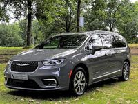 Nieuw Chrysler Voyager 2025 Grijs (parellak) MPV