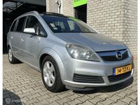 tweedehands Opel Zafira 2.2 Executive / Navi / Airco / 7P / Scchuifdak!