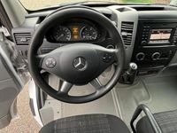 tweedehands Mercedes Sprinter 519 3.0 V6 Automaat L3H2 | Laadklep | Inrichting | servicebus