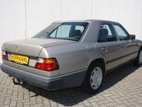 tweedehands Mercedes E230 