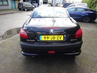 tweedehands Peugeot 206 CC 1.6-16V met jaar APK dak gaat nietopen