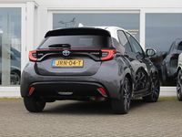 Occasion Toyota Yaris Executive 80 PK (58 kW) 2020 Grijs Hatchback