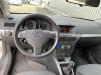 tweedehands Opel Astra GTC 1.6 Edition Airco Cruise Control & Trekhaak–