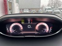 tweedehands Peugeot 5008 1.2 PureTech 130pk S&S EAT8 GT | Navigatie | Apple Carplay | Panoramisch dak | Parkeercamera voor en achter | Draadloze telefoonlader |