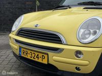 Occasion Mini ONE Salt 90 PK (66 kW) 2002 Geel Hatchback