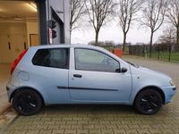 tweedehands Fiat Punto 1.2 Sound | NAP / AIRCO / BLUETOOTH / RESERVEBAND / EXTRA SET / DISTRIBUTIE VERVANGEN / 2 SLEUTELS / NWE APK + BEURT !