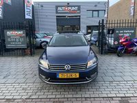 Occasion VW Passat Highline 122 PK (89 kW) 2011 Blauw, metallic lak Stationwagen
