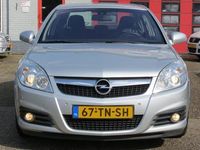 tweedehands Opel Vectra 1.8-16V Cosmo. AUTOMAAT . 101.000 KM !!