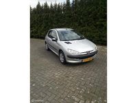 tweedehands Peugeot 206 1.4 Pop' Art