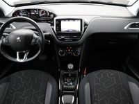 tweedehands Peugeot 2008 1.2 PureTech Signature | Automaat | Navigatie | Apple carplay | Cruise control | Isofix