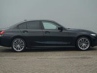 tweedehands BMW 318 3-SERIE Sedan i Hifi / Stoelverwarming / Trekhaak / Entertainment Pack