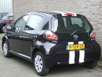 tweedehands Toyota Aygo 1.0 VVT-i Now - 1e eig! - Airco -