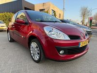 Occasion Renault Clio II Collection 75 PK (55 kW) 2009 Rood Hatchback