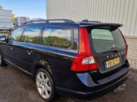 tweedehands Volvo V70 2.4 D5 Momentum