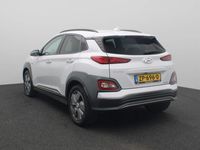 tweedehands Hyundai Kona EV Premium 64 kWh | Climate Control | Adaptieve Cruise Control | Navigatie | Head Up Display