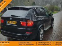 tweedehands BMW X5 xDrive40d High Executive zeer compleet met electrische trekhaak en panoramadak