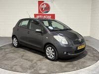 Occasion Toyota Yaris Executive 89 PK (65 kW) 2008 Grijs Hatchback