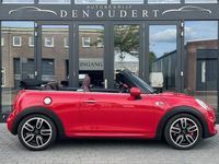 Occasion Mini John Cooper Works Cabriolet Chili 233 PK (171 kW) 2016 Rood, metallic lak Cabriolet