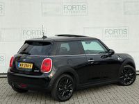 Occasion Mini Cooper 136 PK (100 kW) 2016 Zwart Hatchback