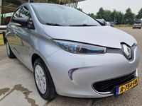 tweedehands Renault Zoe R90 Life 41 kWh (AccuHuur) incl. BTW excl. Overheidssubsidie / Dealer onderhouden !! / Cruise / Climate / Elek ramen V / R-link Navi / Regensensoren