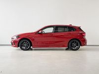 Occasion BMW 118 Executive 140 PK (102 kW) 2021 Melbourne rot metallic (rood metallic) Hatchback