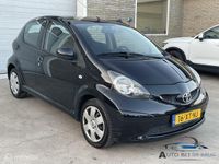 tweedehands Toyota Aygo 1.0-12V +