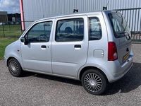 Occasion Opel Agila Essentia 75 PK (55 kW) 2004 Grijs Hatchback