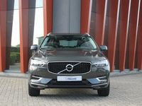 tweedehands Volvo XC60 T8 Recharge AWD Momentum | Panoramadak | Leder | Parkeercamara | Trekhaak | Keyless