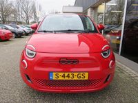 tweedehands Fiat 500e RED 42 kWh Automaat navi/16"LM /clima/stoelverwarming