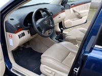 tweedehands Toyota Avensis 2.0 VVTi Executive | Leder | Stoelverwarming | Cruise Contro