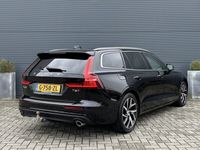 tweedehands Volvo V60 2.0 T6 Twin Engine AWD Momentum Pro