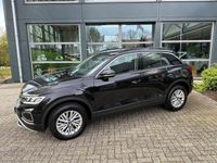 tweedehands VW T-Roc 1.5 TSI Life 150 pk automaat camera - stuur-stoelverw.